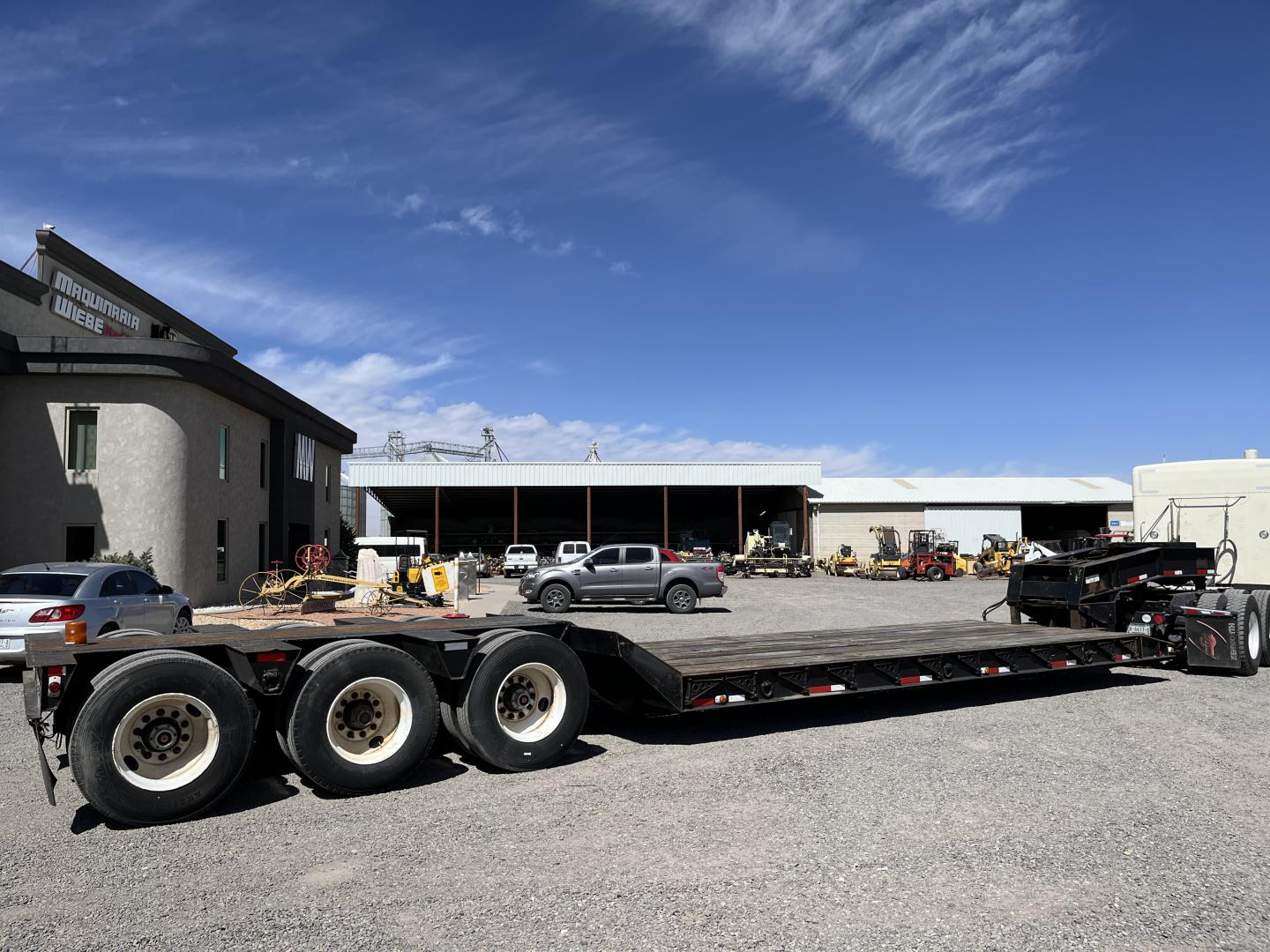 ./imagenes/INVOICE/2019/18031/LOWBOY WITZCO CHALLENGER TRAILER RG-50 (4).JPG